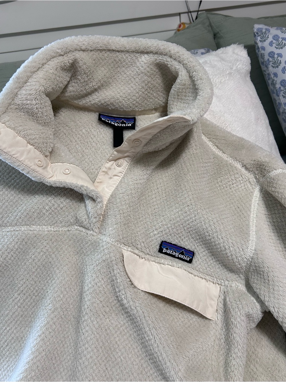 Patagonia Womans XL Polartec Thermal Pro Fleece Pullover - Cream - Picture 8 of 12